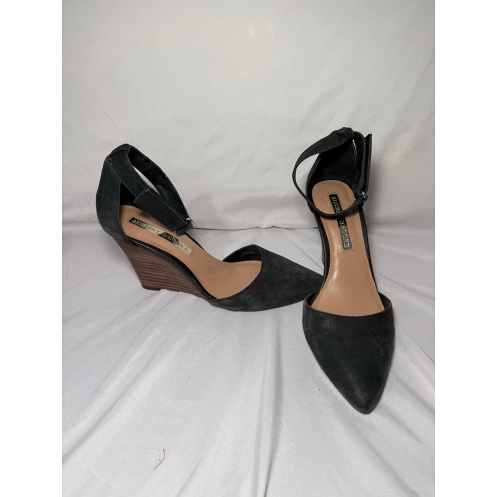 Women's Audrey Brooke Black Suede D'Orsay Wedges 8.5